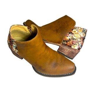 Roper Womens Floral and Leather Booties Sz 5.5
